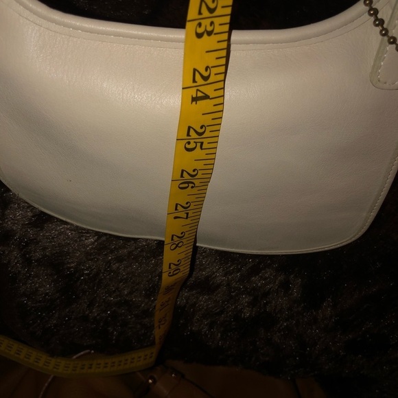 Coach Ivory / bone vintage leather crossbody purchased new over 20 yrs old - Picture 14 of 15